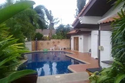 Pattaya Private swimming pool holiday villa for rent