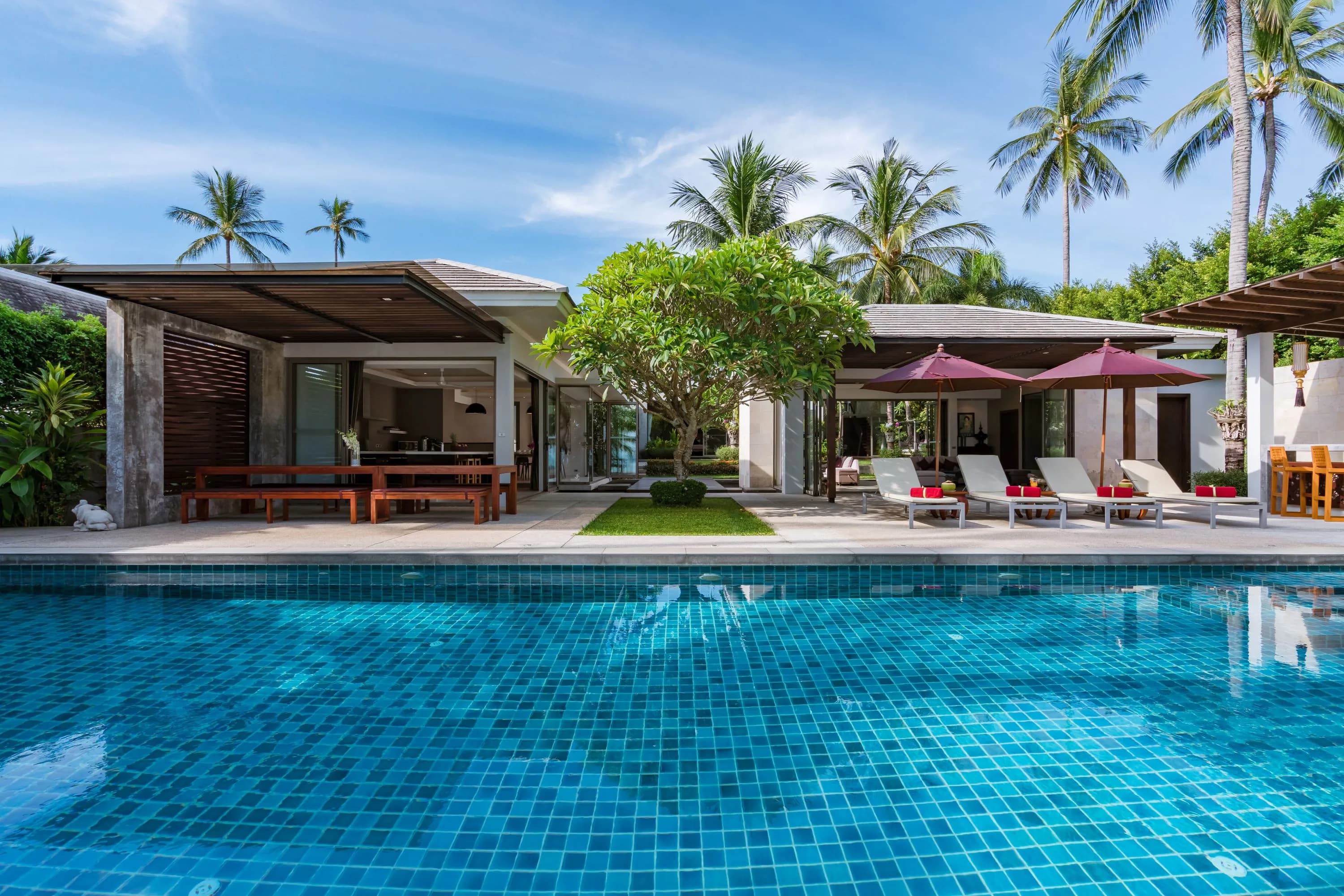 Inasia Villa photo 3 of 17