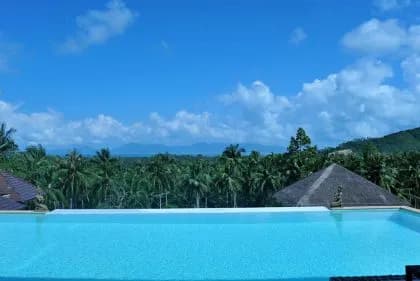 Stunning views over Maenam Bay