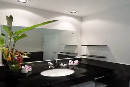 Grove Gardens 2 bed Garden Apt