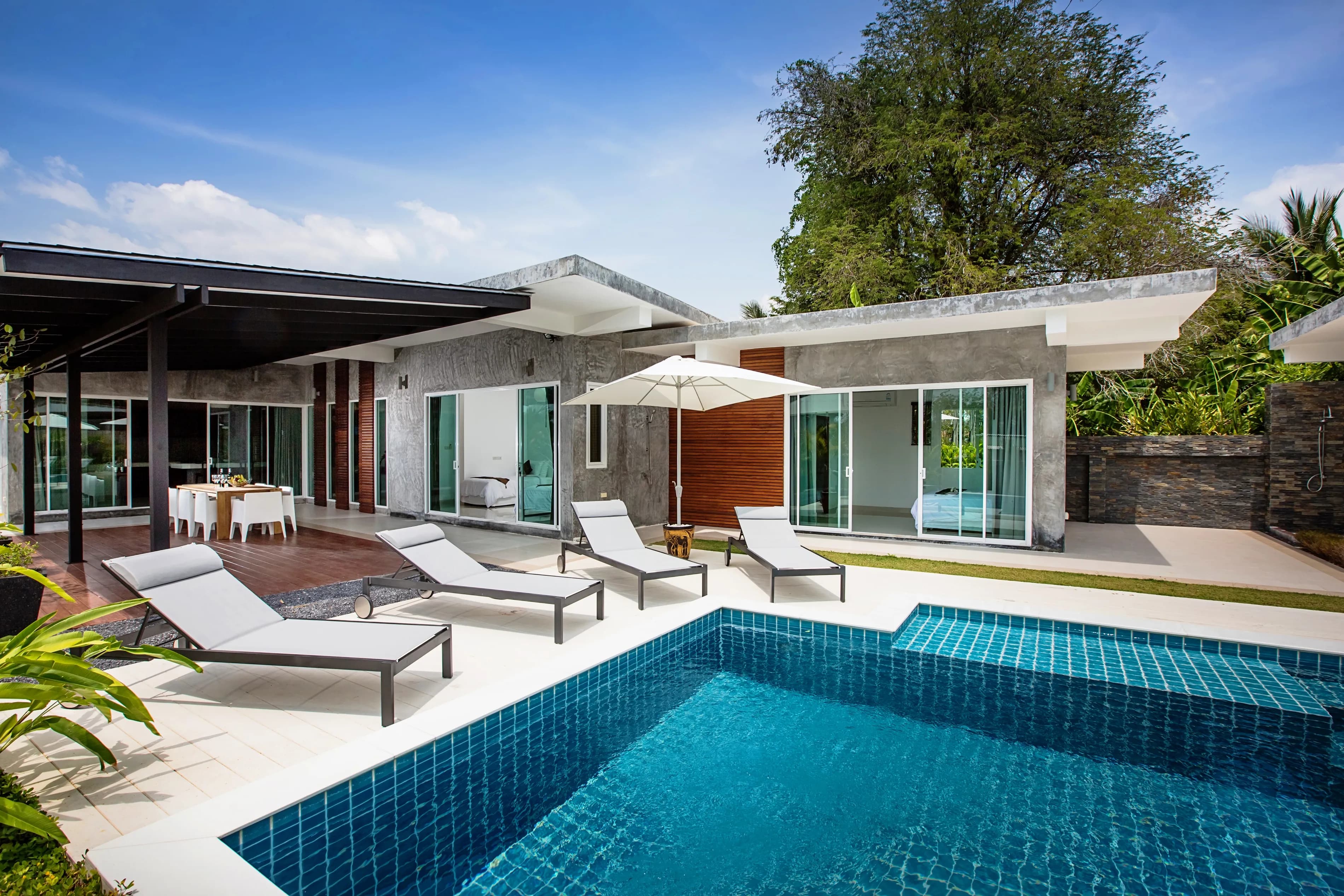 Baan Alessandra photo 5 of 17