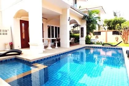 Villa Baan Jomtien 98 photo 4 of 17