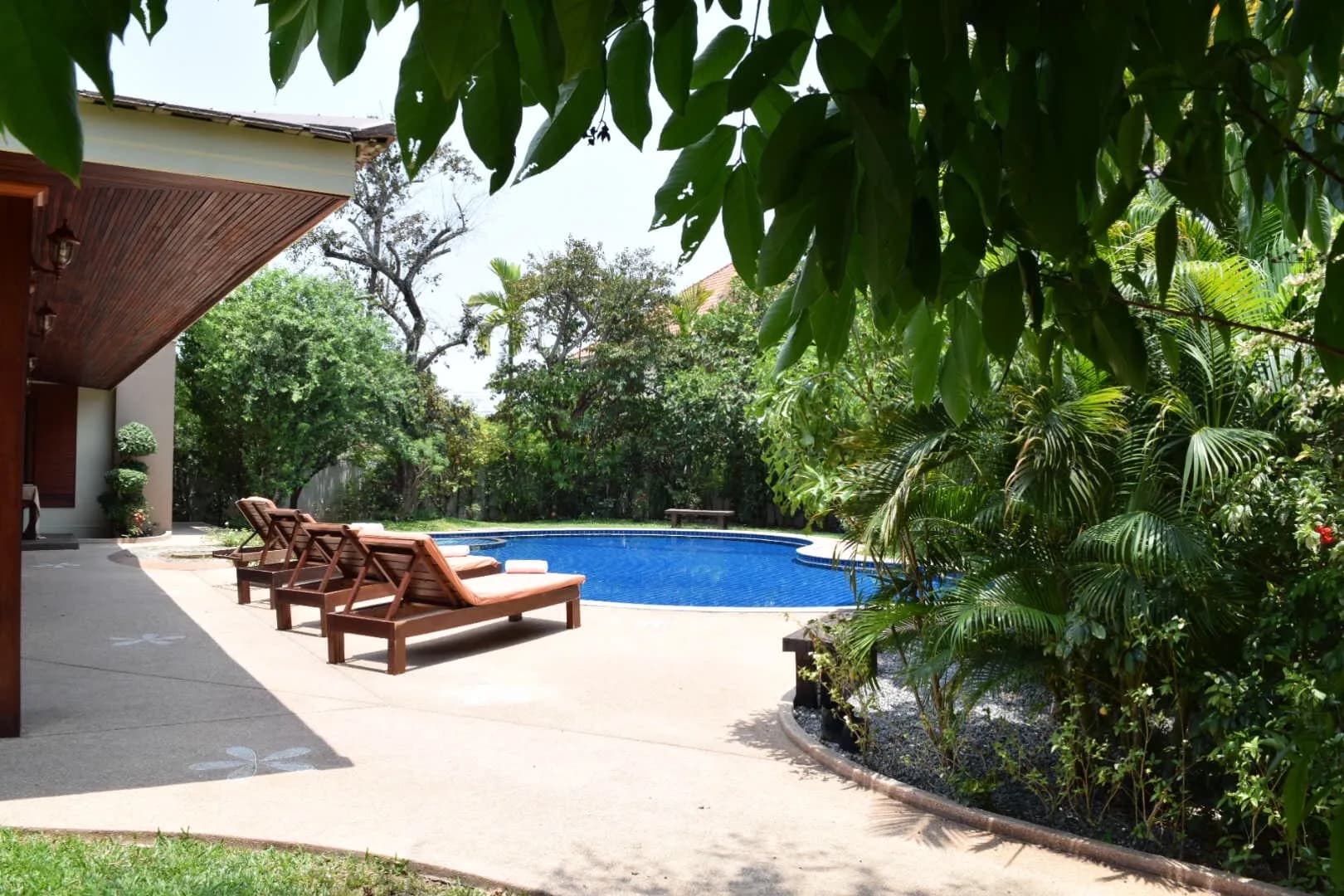 Lanna Karuehaad Villa photo 4 of 17