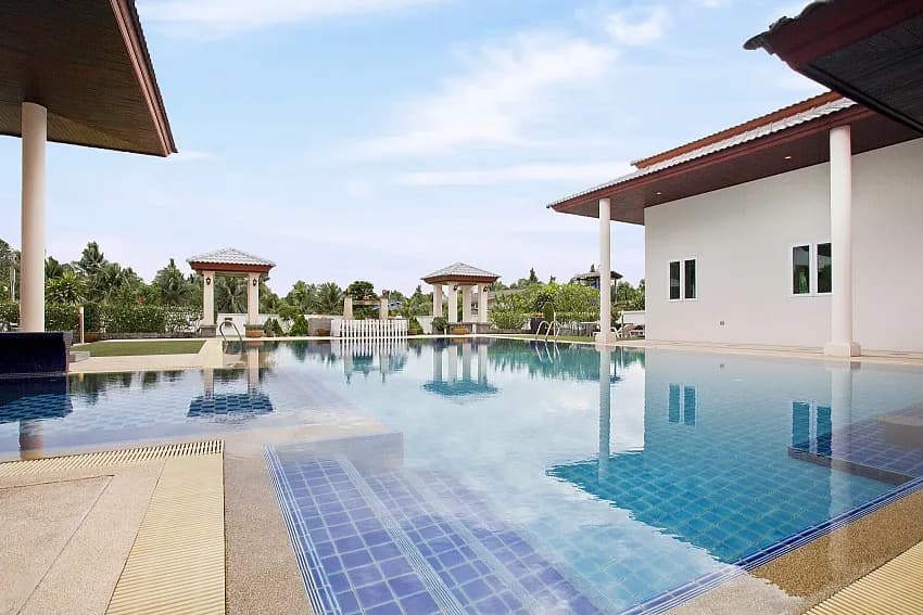 Huay Yai Manor photo 3 of 17