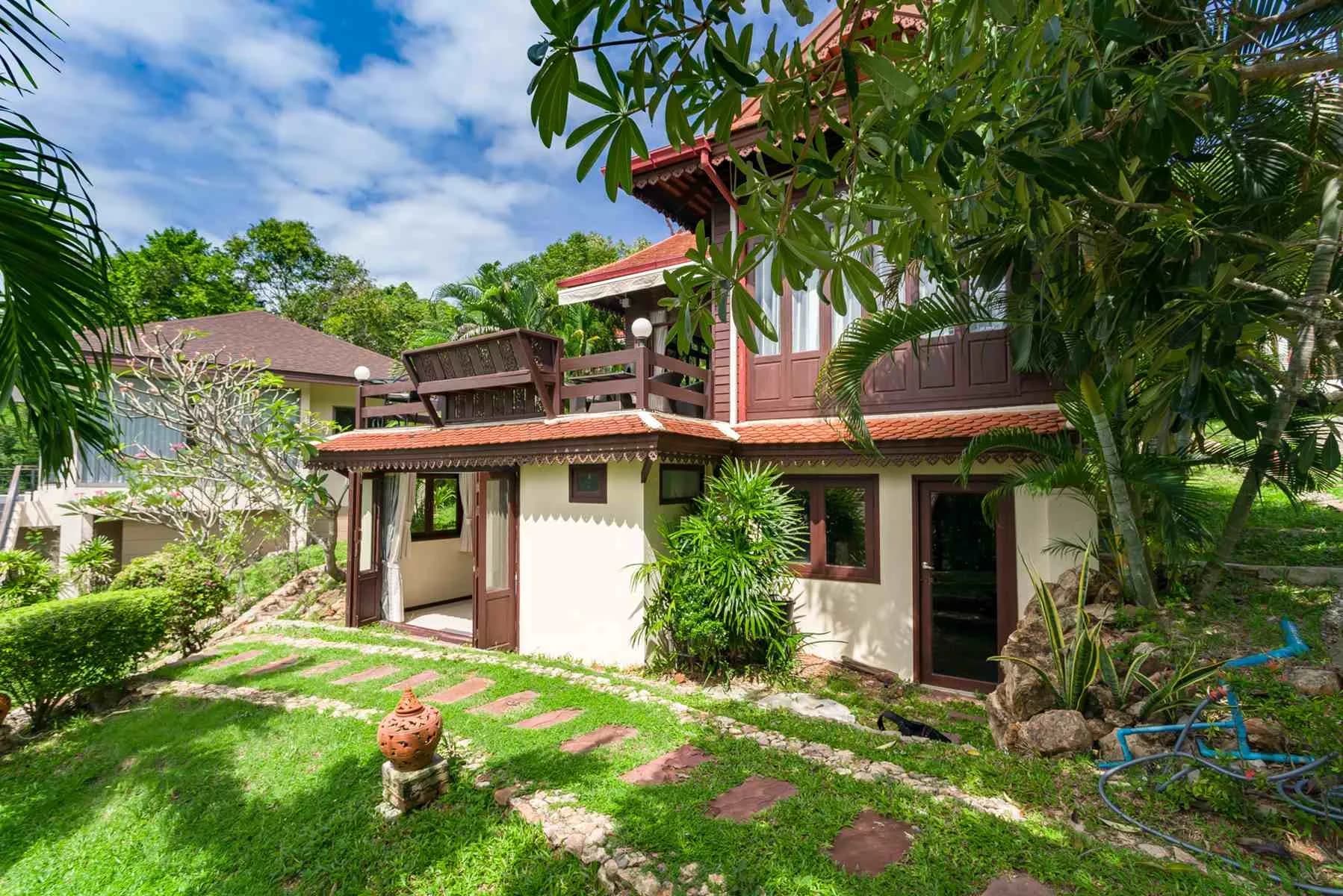 Indu Beach villa photo 5 of 17