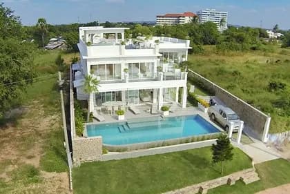 Na Jomtien Beachfront Villa photo 4 of 17