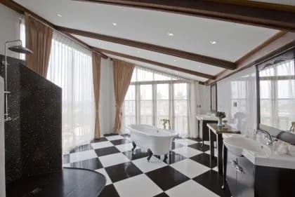 Luxurious Ensuite Bathroom