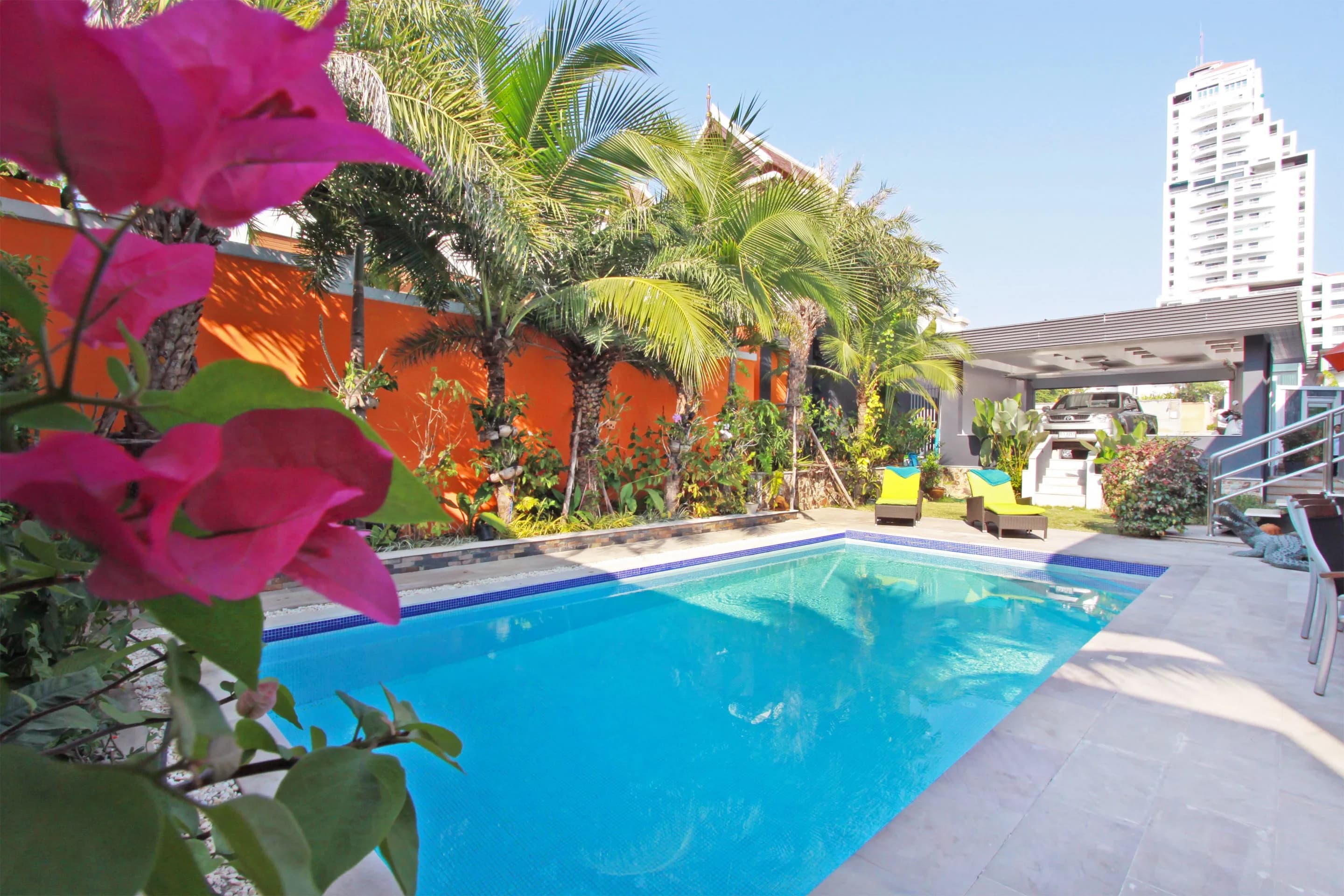 Royale Grand Villa photo 3 of 17