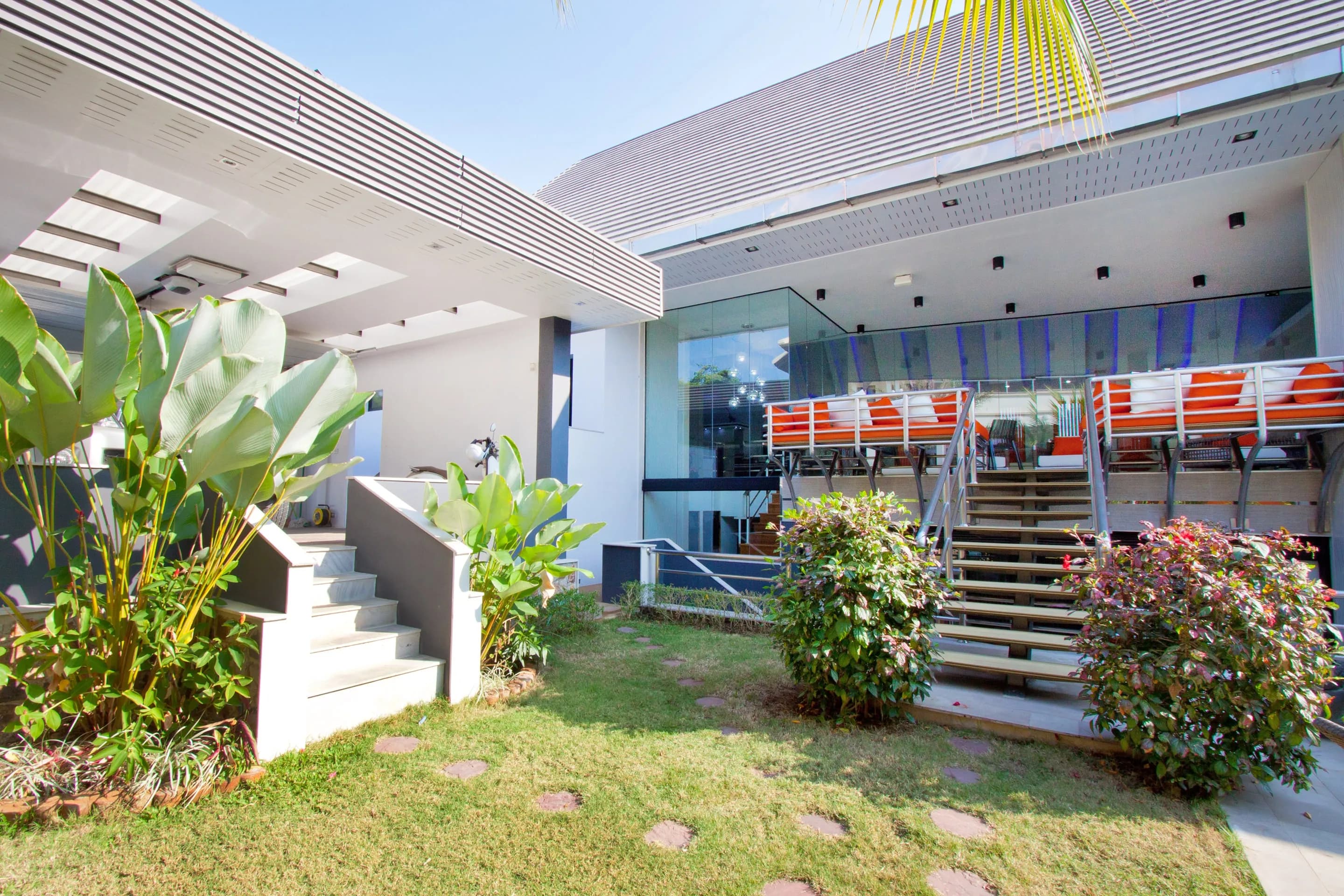 Royale Grand Villa photo 4 of 17