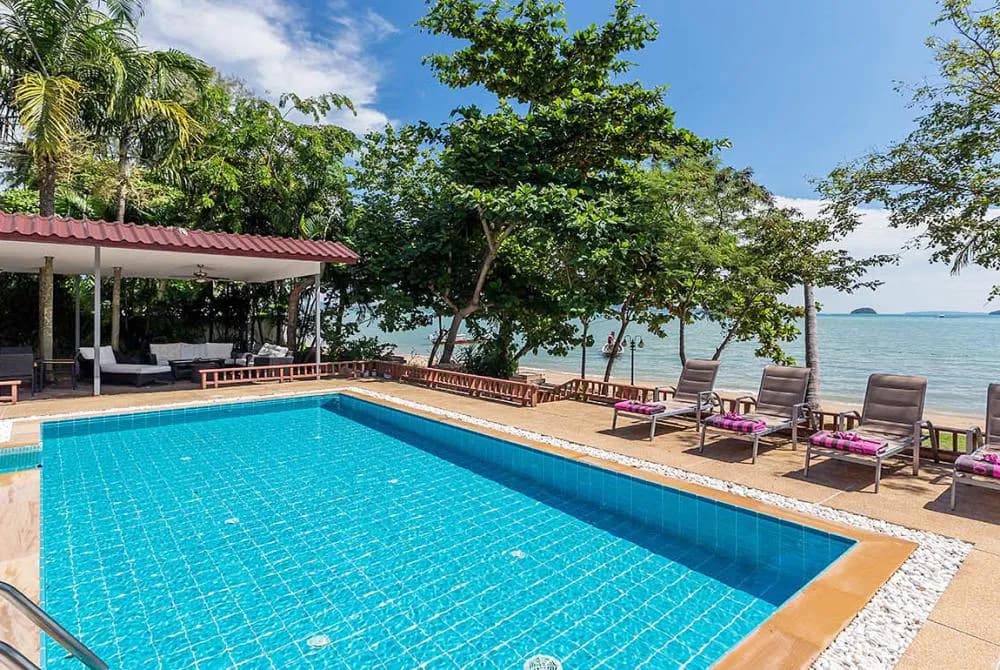 Villa Tropical Beachfront photo 4 of 17