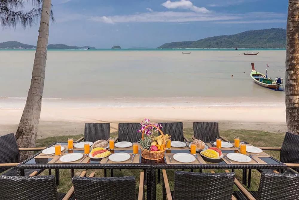 Villa Tropical Beachfront photo 5 of 17