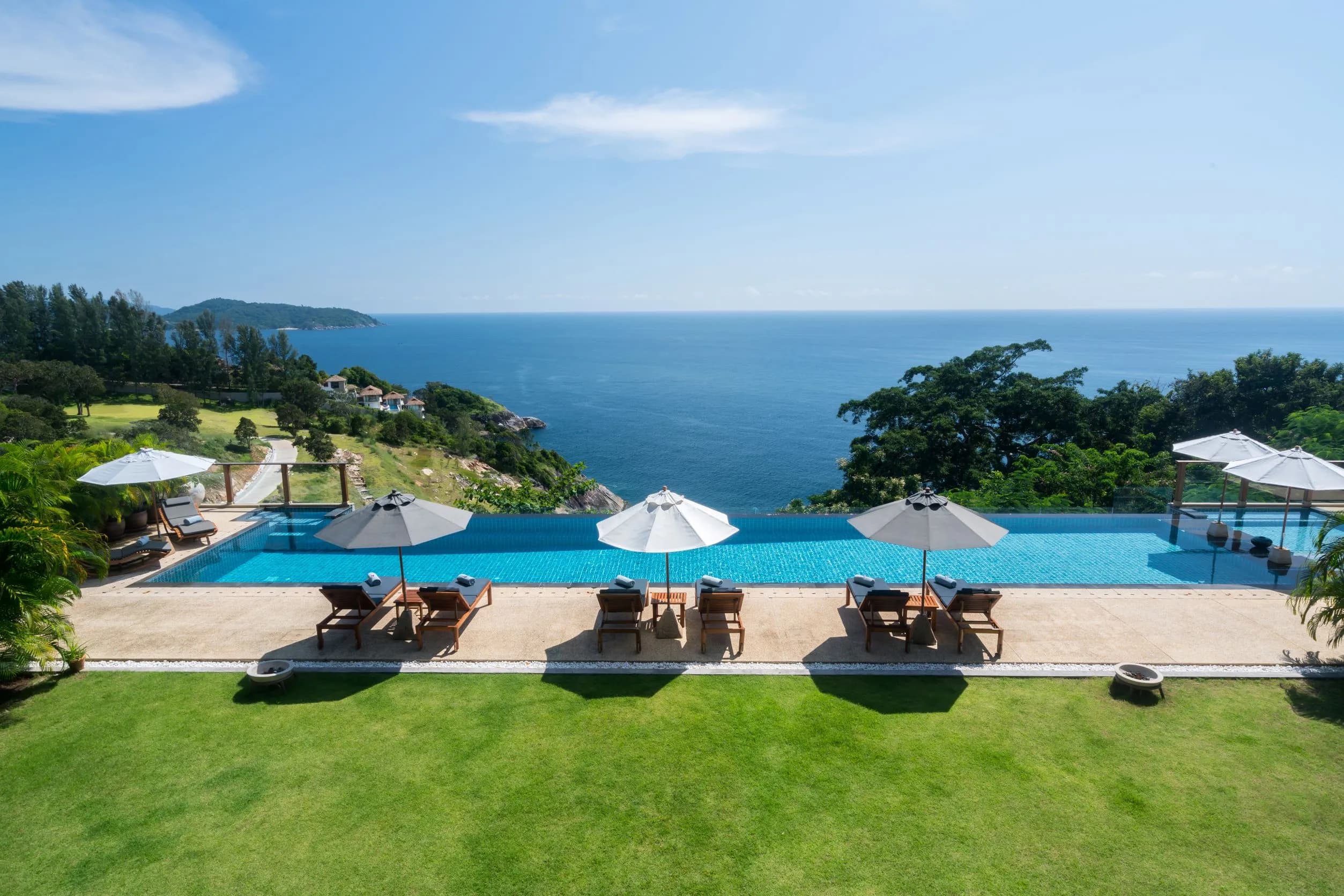 Villa Aye photo 4 of 17
