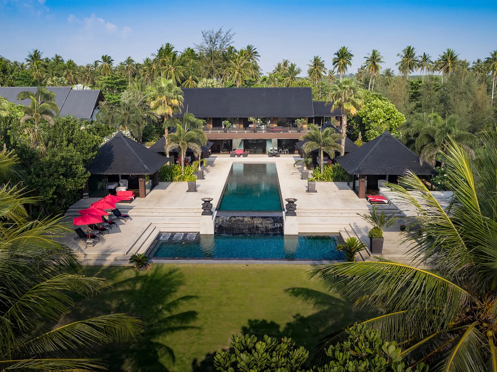 Villa Saanti photo 3 of 17