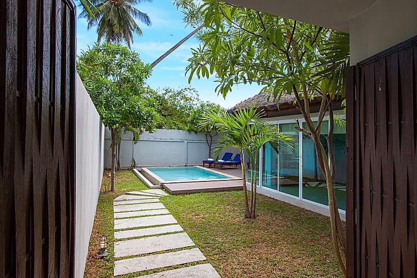 Moonscape Villa 102 photo 5 of 17