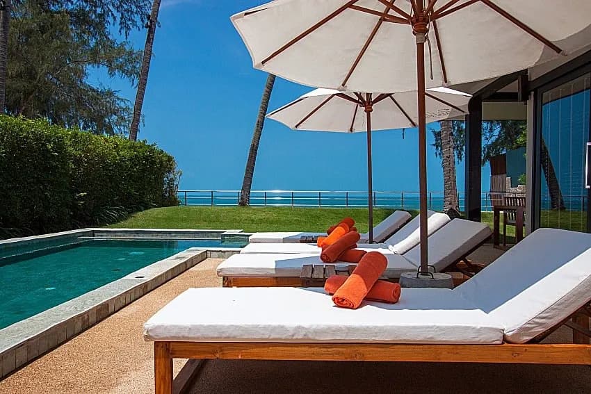 Nikki Beach Front Star 1 photo 4 of 17