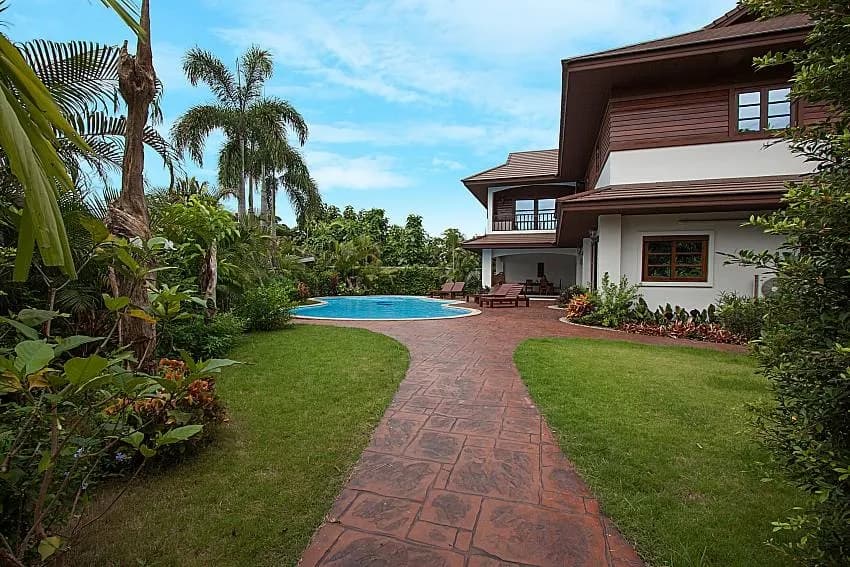 Lanna Karuehad Villa B photo 5 of 17