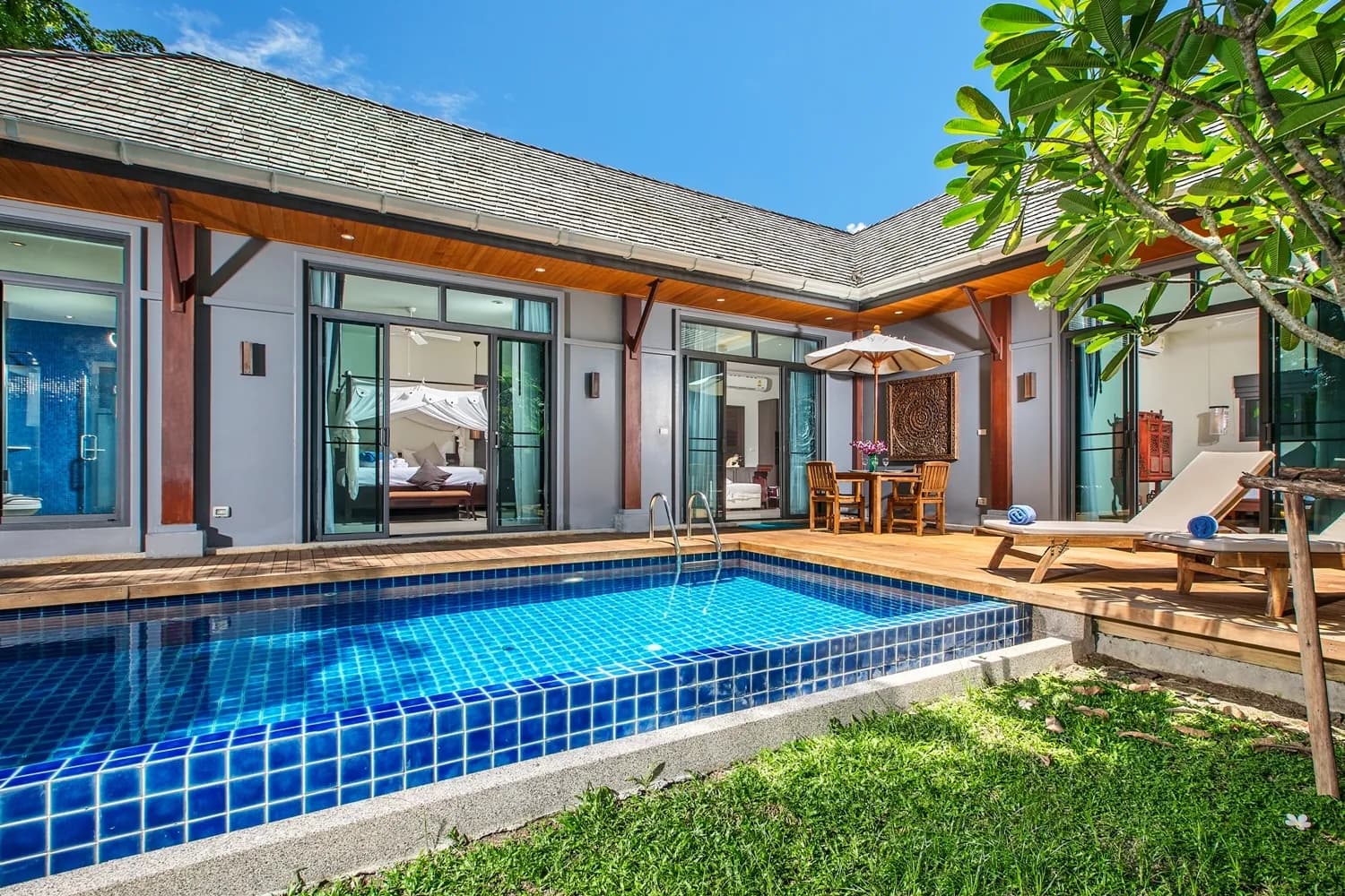 Villa Flores photo 3 of 17