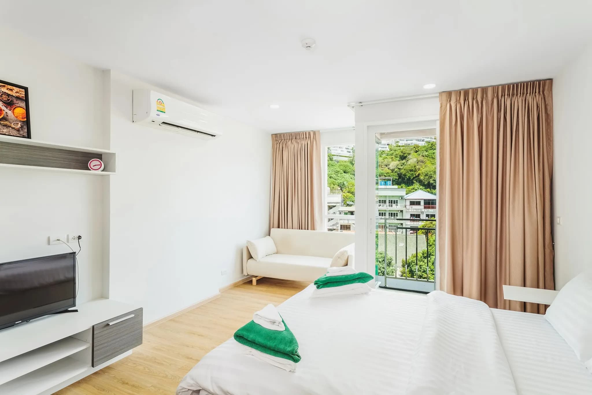 Condo in Kata in Ozone (A606) photo 4 of 17