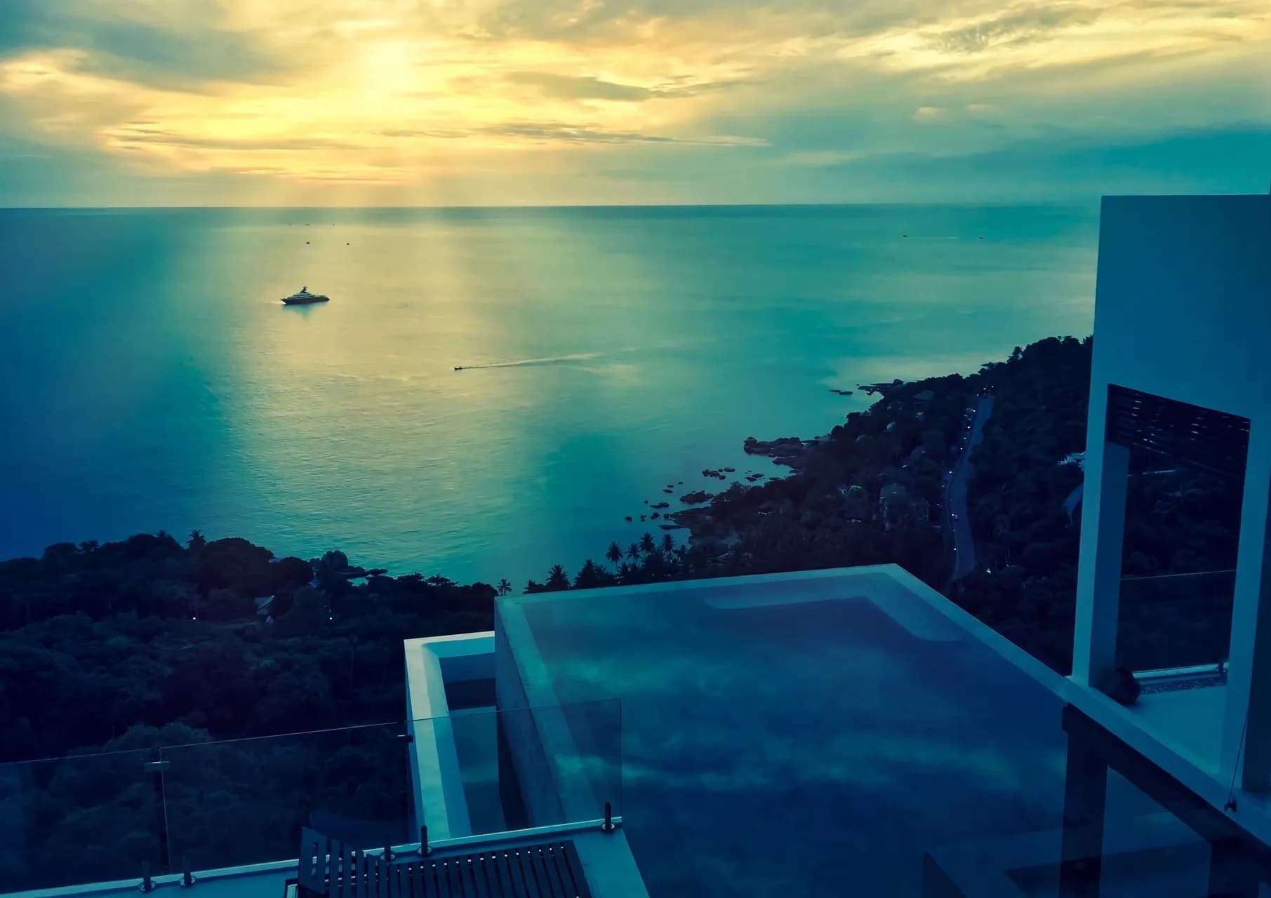 180 Samui photo 5 of 17