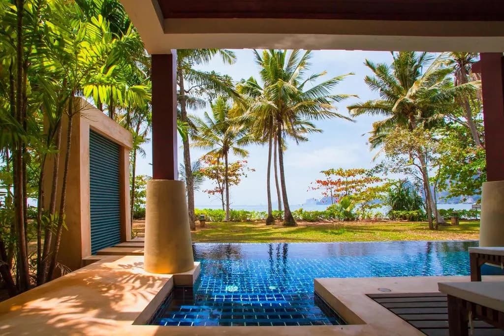 Amatapura Beach Villa Beachfront 6