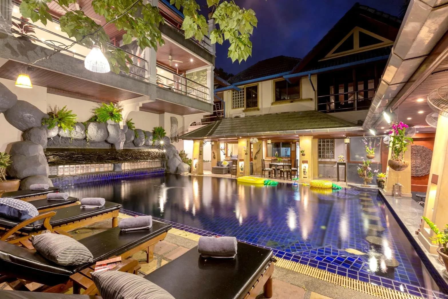 Talay Naiharn Villa photo 4 of 17