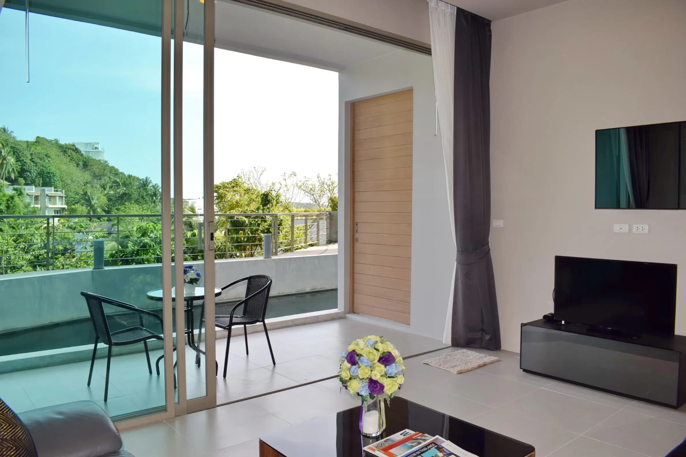 Studio Pool Access Karon Hill - G16 - 5