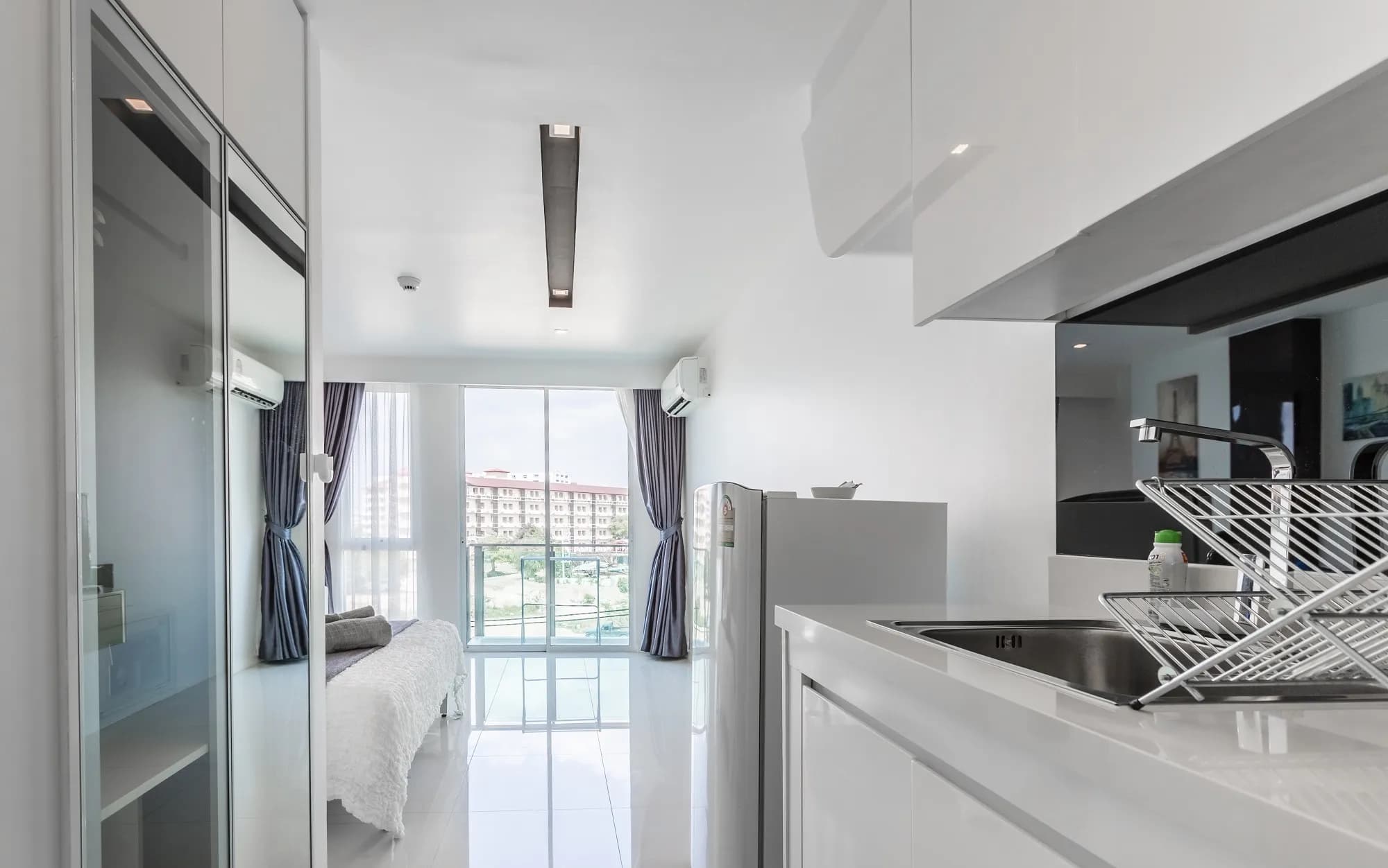 City Center Residence 410A photo 3 of 11