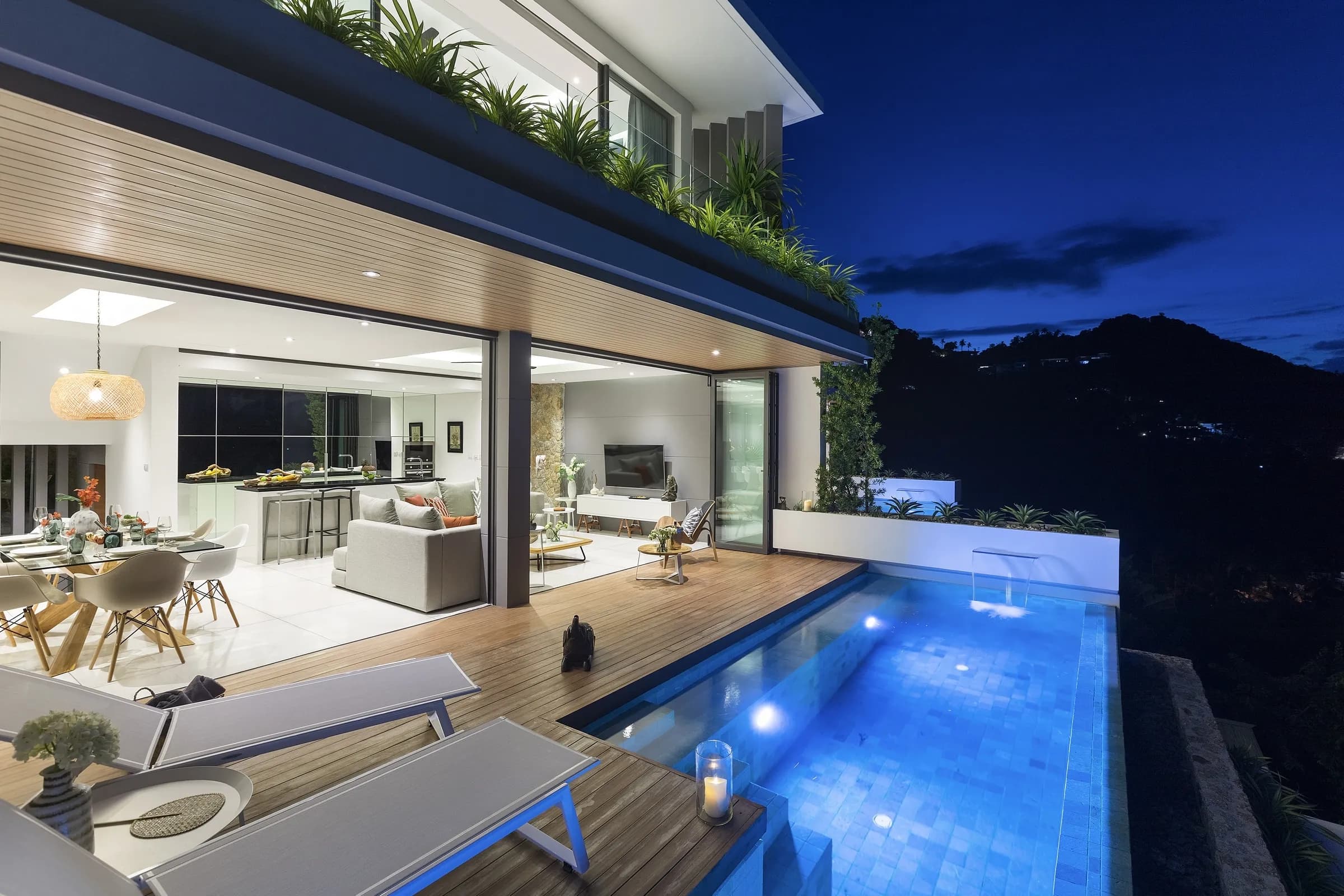 Villa Veasna - Designed to materialize emotions in a perpetual dialogue between architecture and landscape