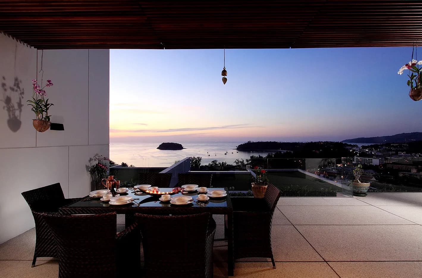 Kata bay view luxury apartment photo 5 of 17