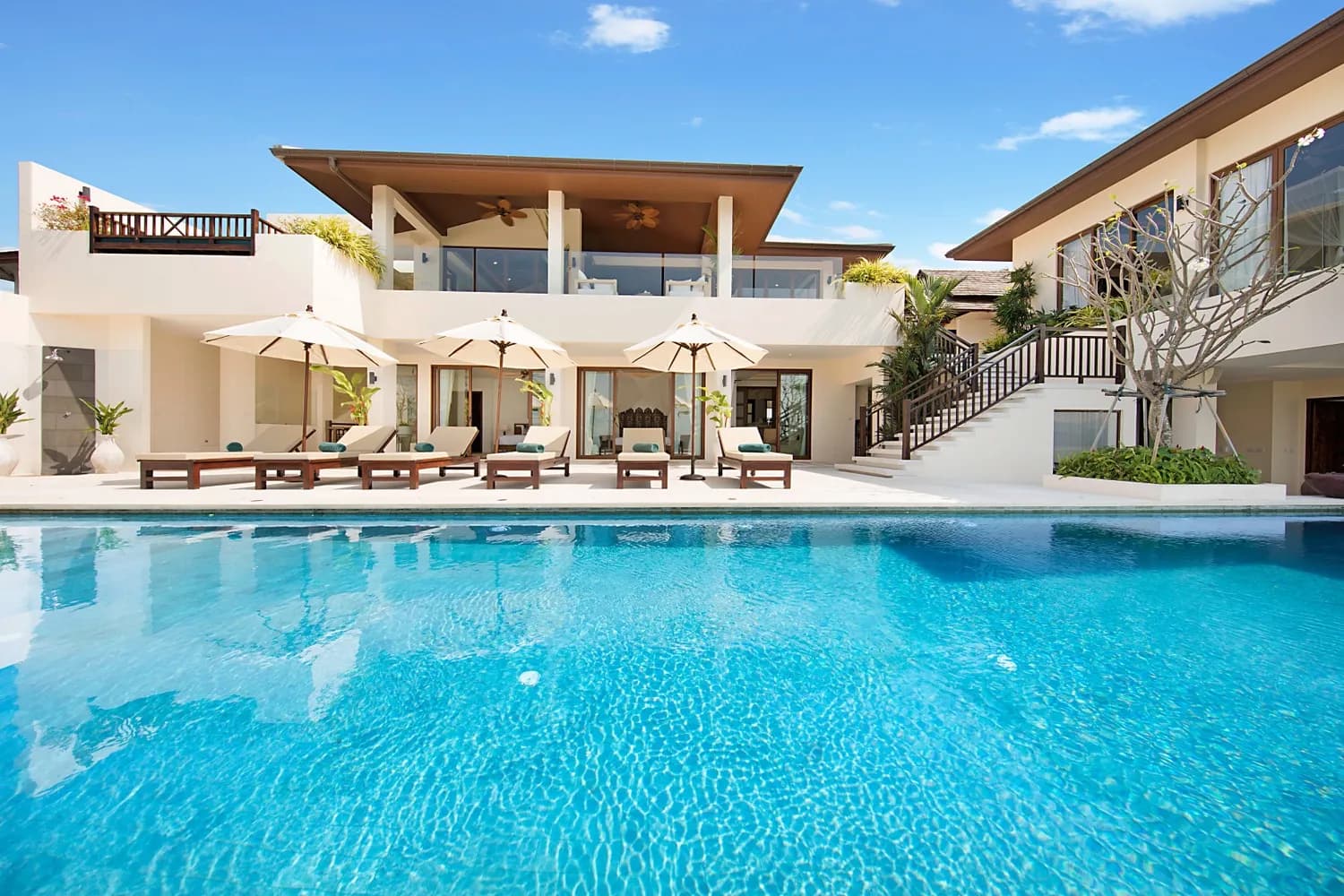 Villa Pool on the Hill photo 3 of 17