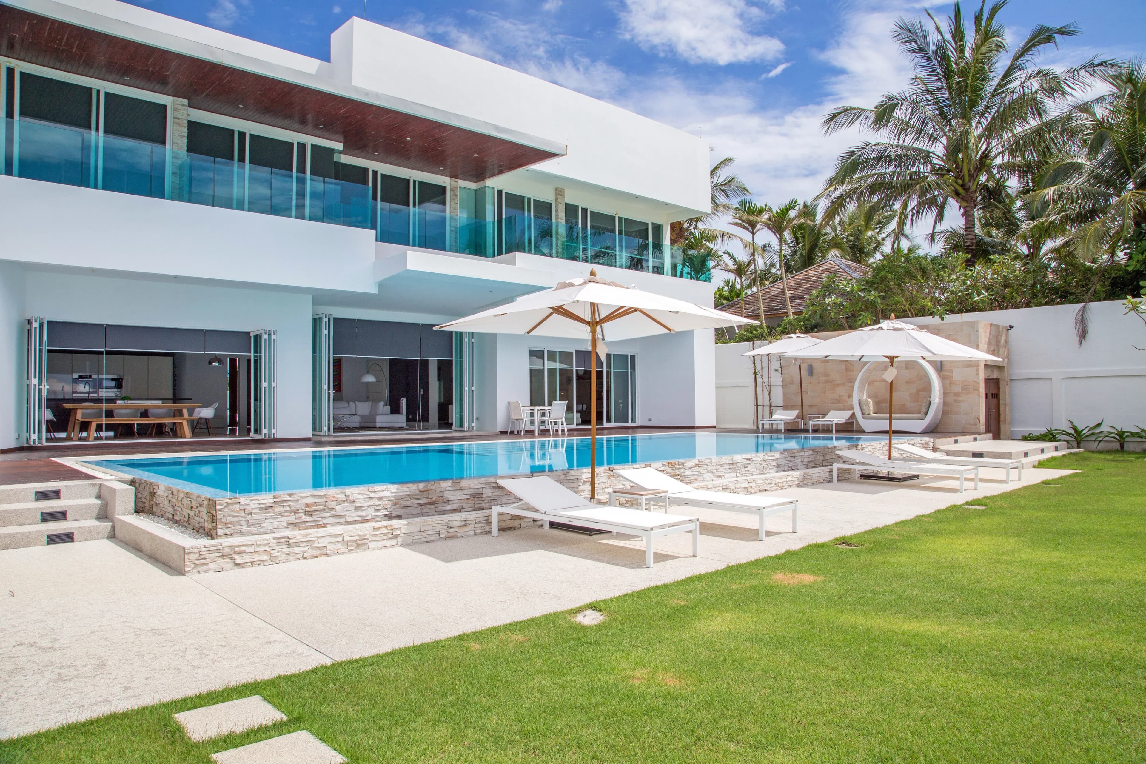 Villa Summer Estate photo 3 of 17