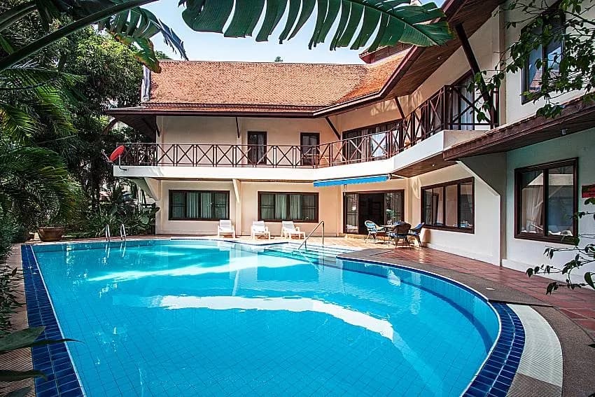 Teak Villa photo 3 of 17