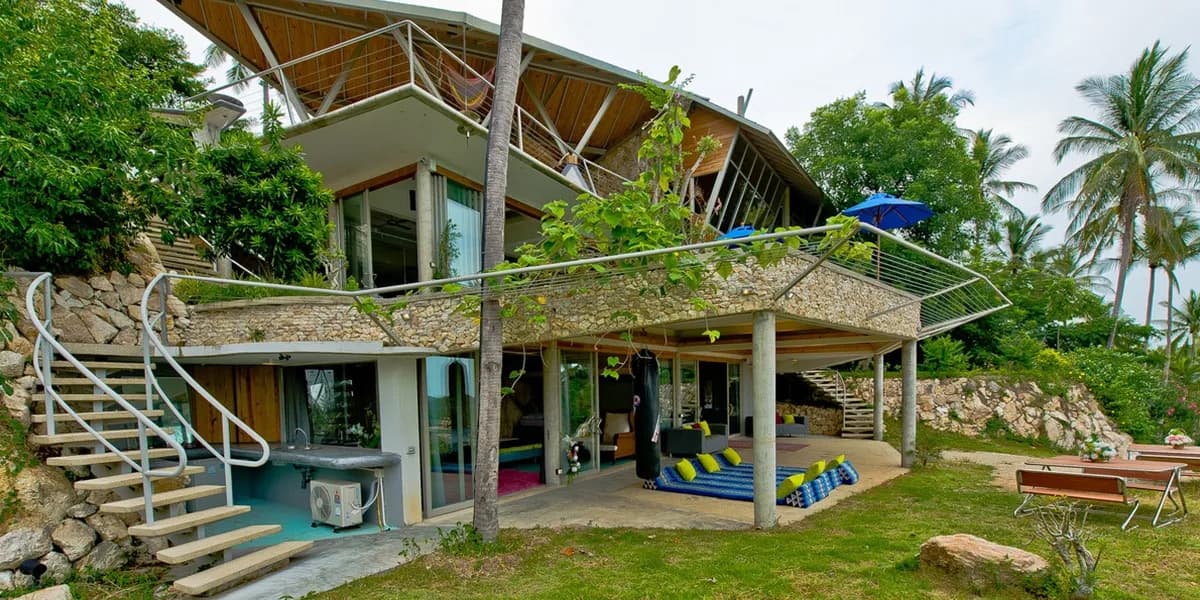 Quartz House photo 5 of 17