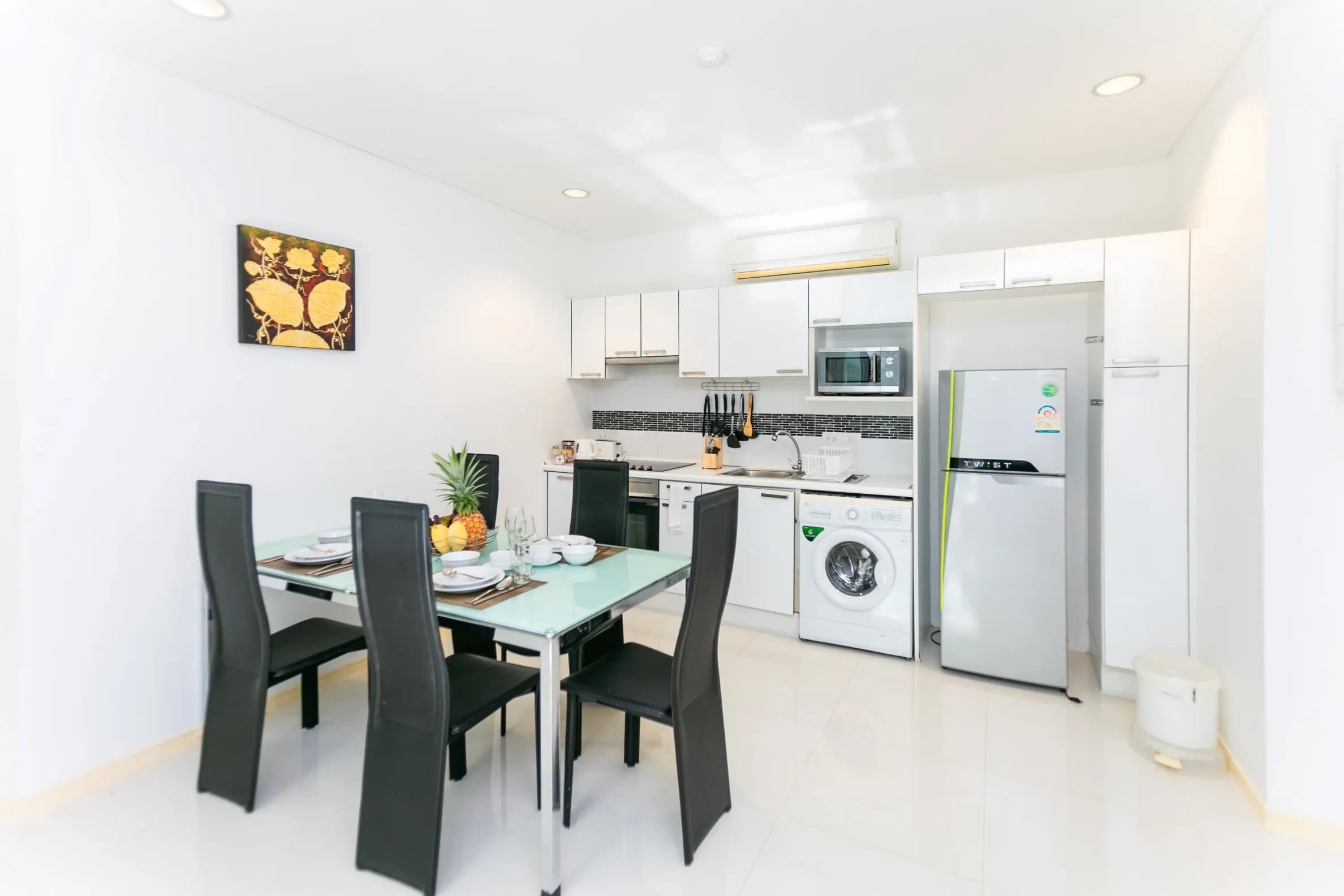 3 Bdr Apartment in The Heart Kamala photo 4 of 17