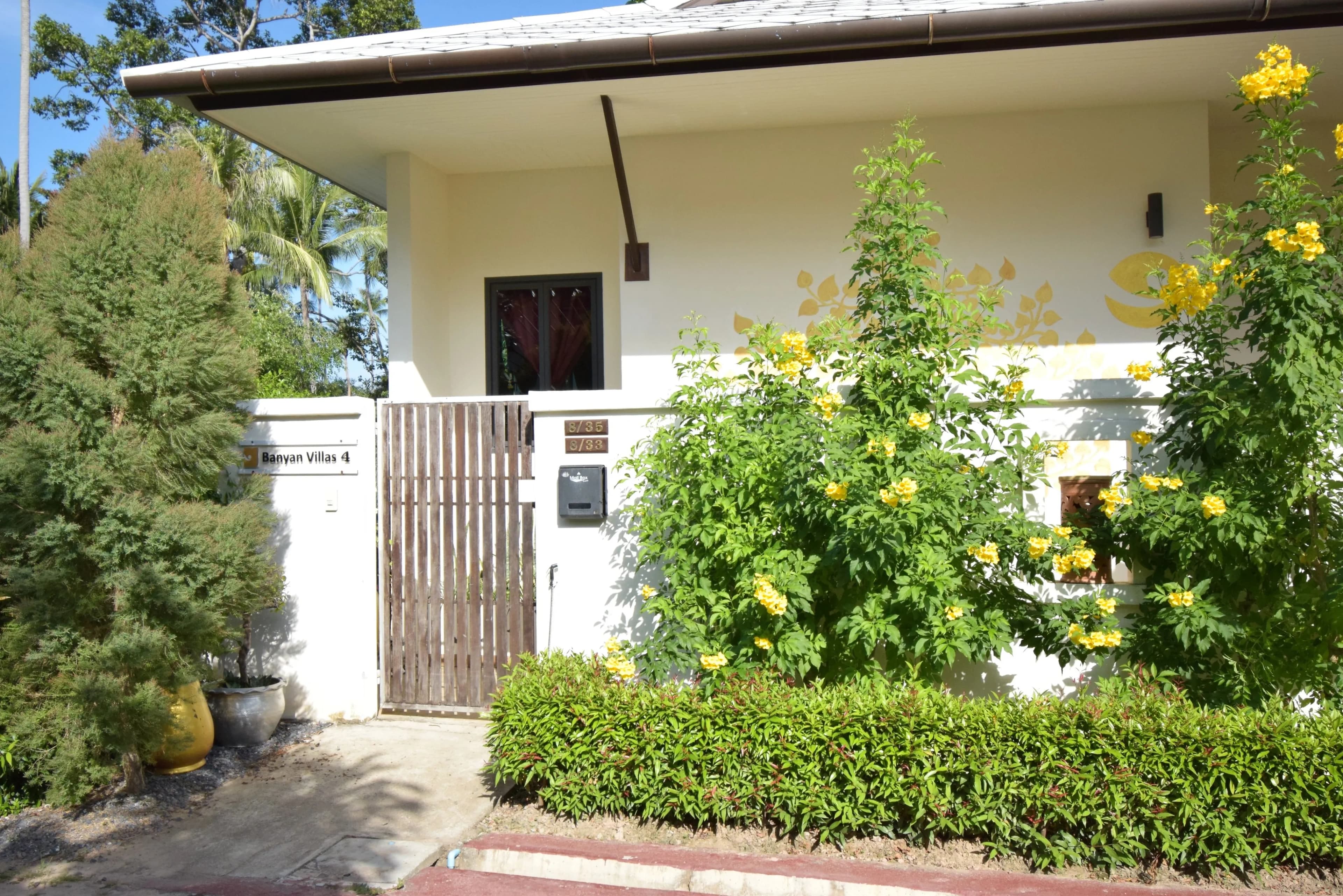 Banyan Villa 4 - Pedestrian Entrance