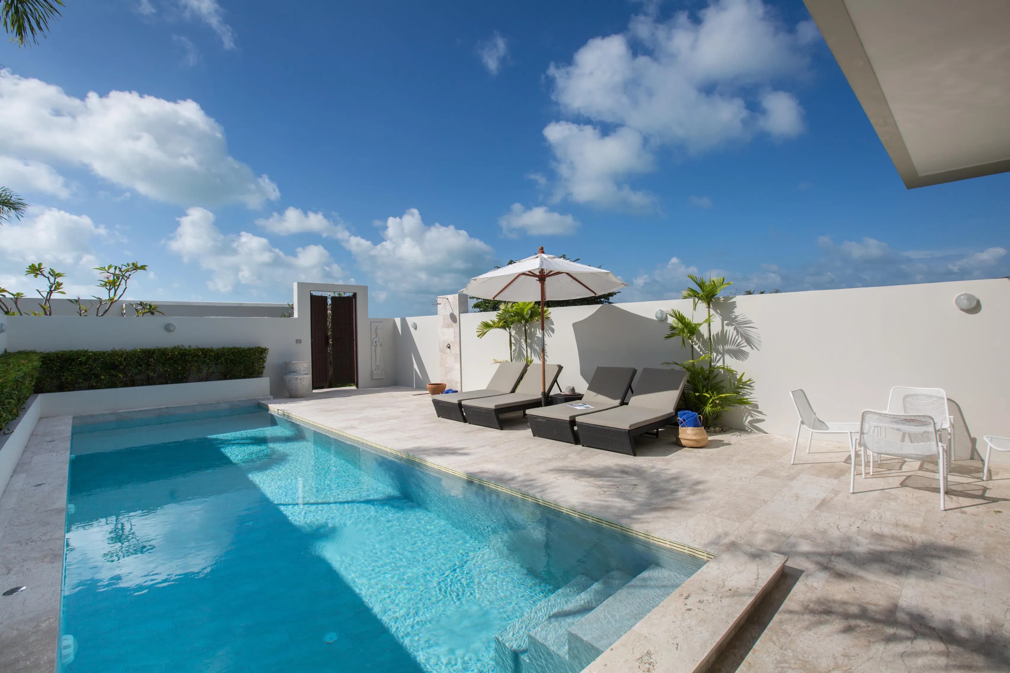 Villa Saam at Skye Beach Villas photo 5 of 17