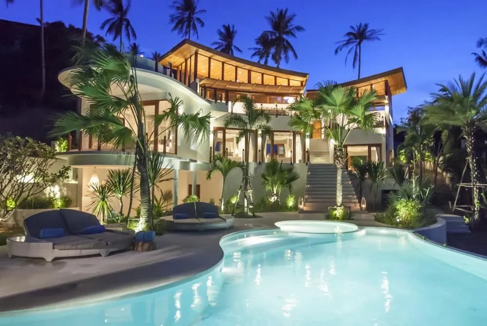 White Phoenix Villa