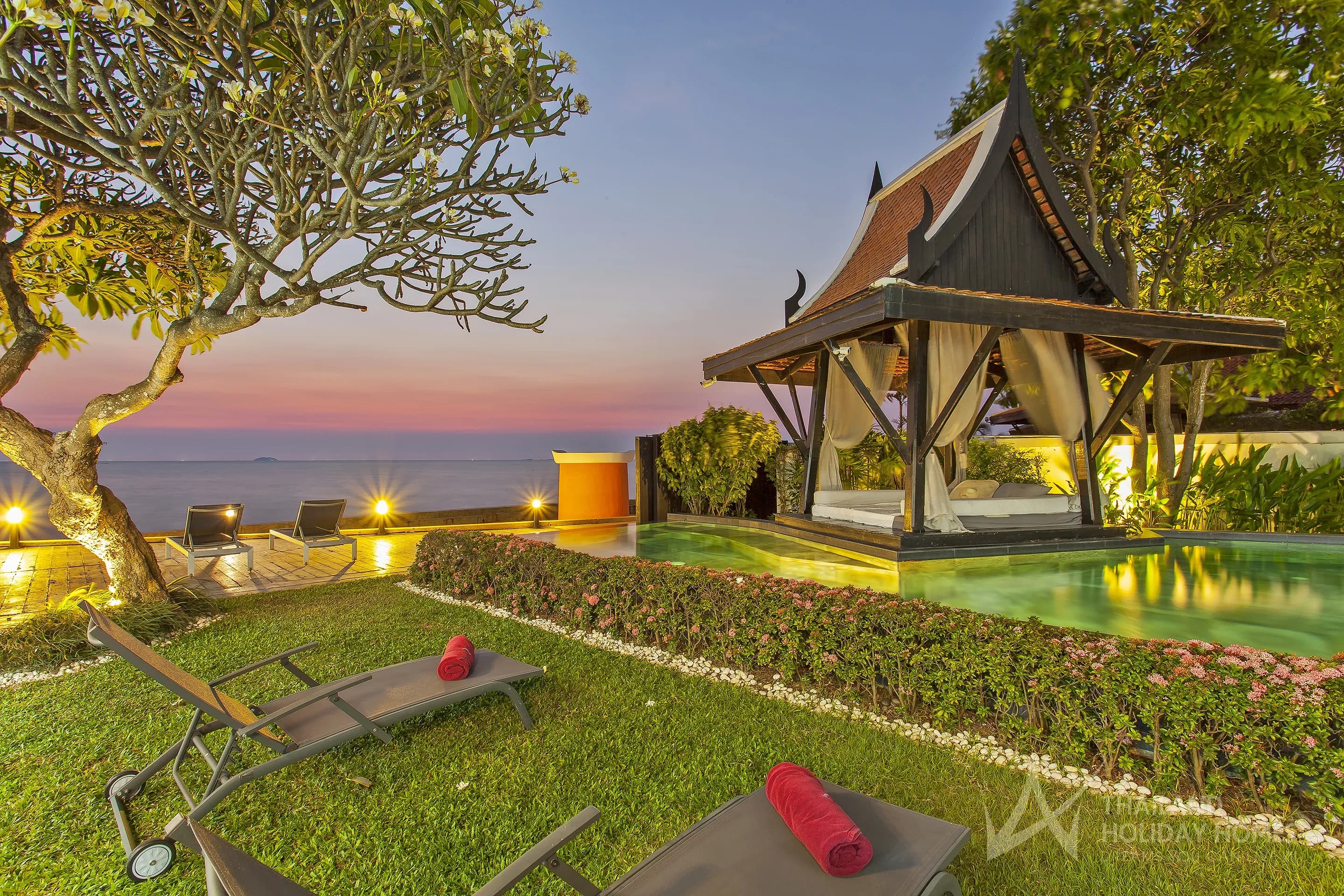 Black Swan Villa photo 5 of 17