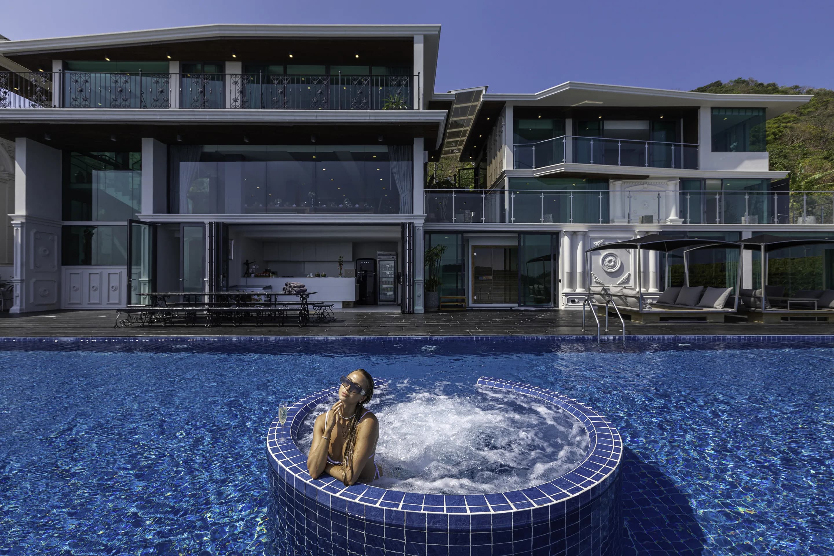 Villa W Luxury photo 5 of 17