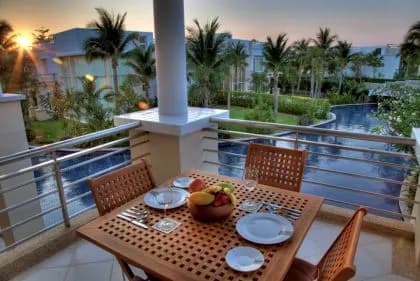 Blue Lagoon Resort Apartments photo 3 of 17
