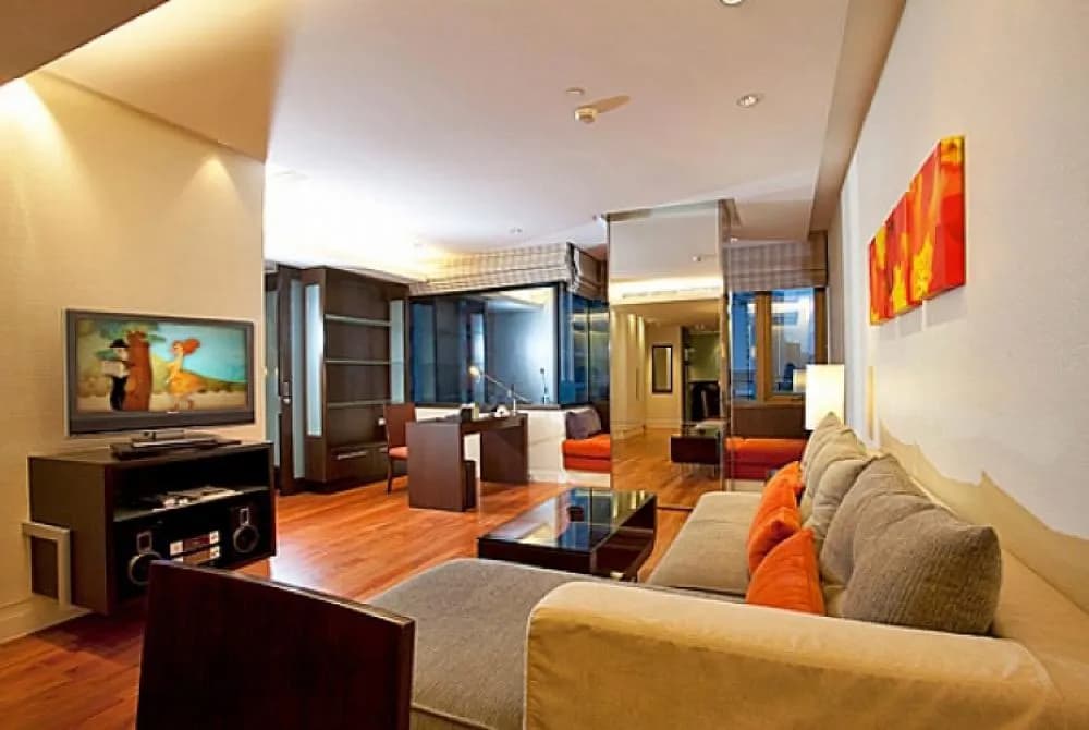 Sala Daeng Deluxe Suite 605 photo 5 of 17