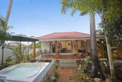 Cottage Garden and Jacuzzi