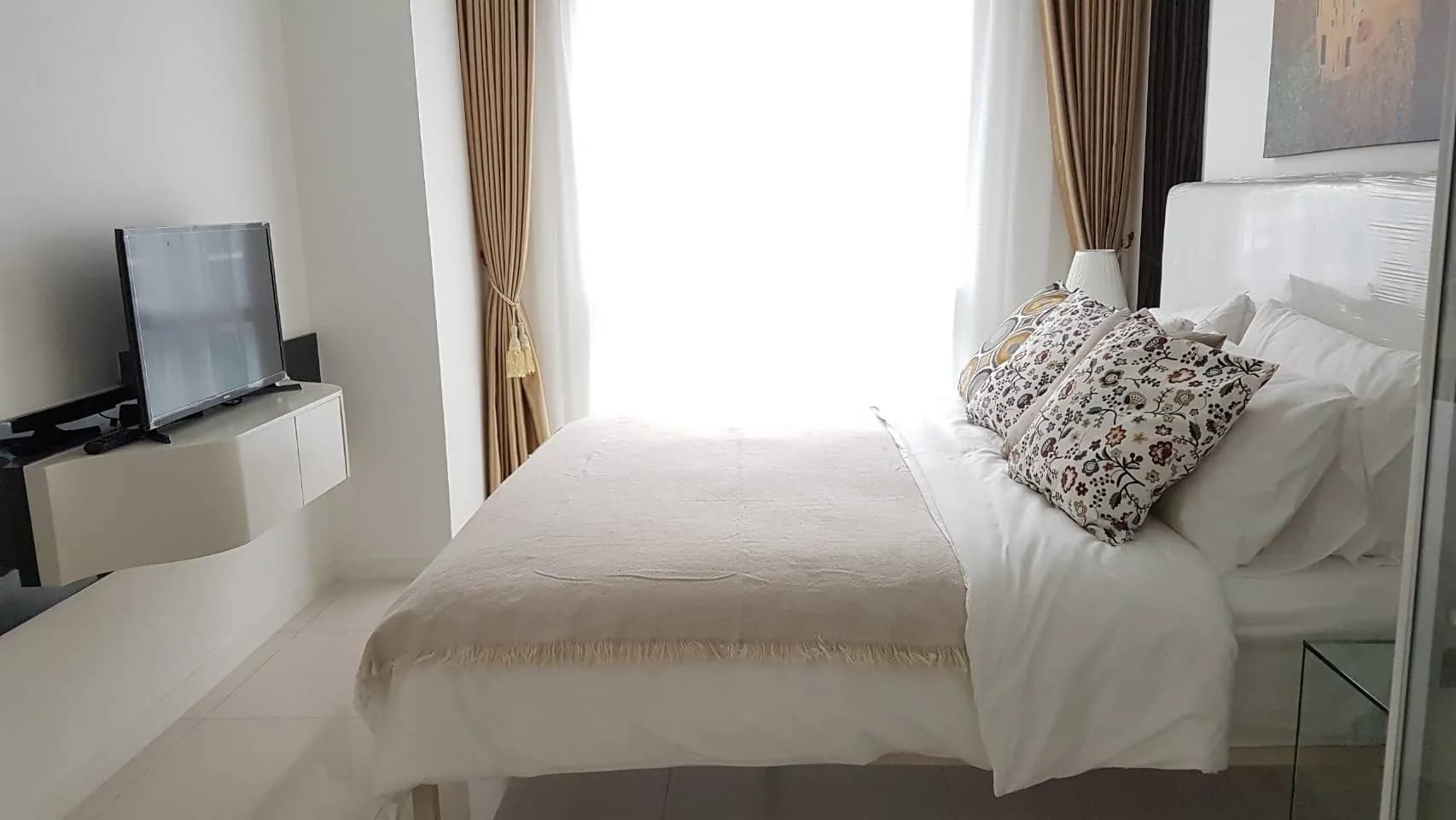 City Center Residence 407A